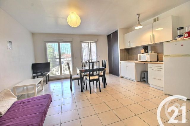 Appartement Studio à louer CAVAILLON