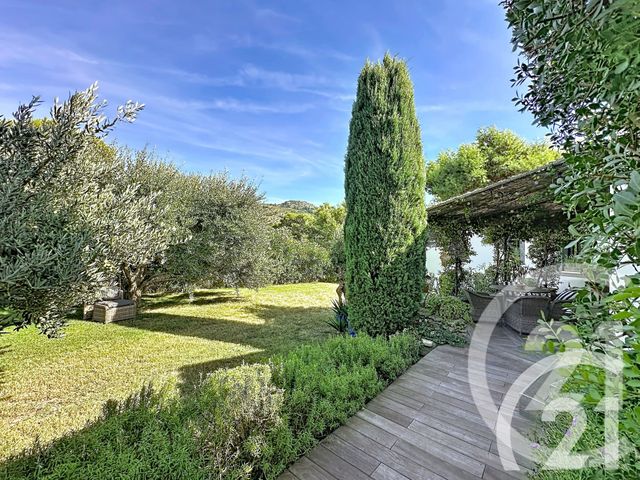 maison à vendre - 5 pièces - 176.92 m2 - TAILLADES - 84 - PROVENCE-ALPES-COTE-D-AZUR - Century 21 Coeur De Provence