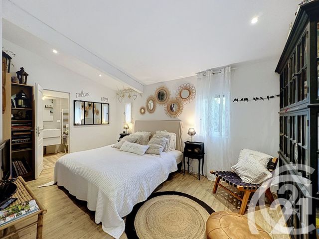 maison à vendre - 5 pièces - 176.92 m2 - TAILLADES - 84 - PROVENCE-ALPES-COTE-D-AZUR - Century 21 Coeur De Provence