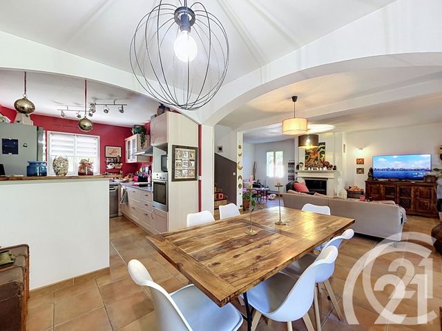 maison à vendre - 5 pièces - 131.0 m2 - ROBION - 84 - PROVENCE-ALPES-COTE-D-AZUR - Century 21 Coeur De Provence