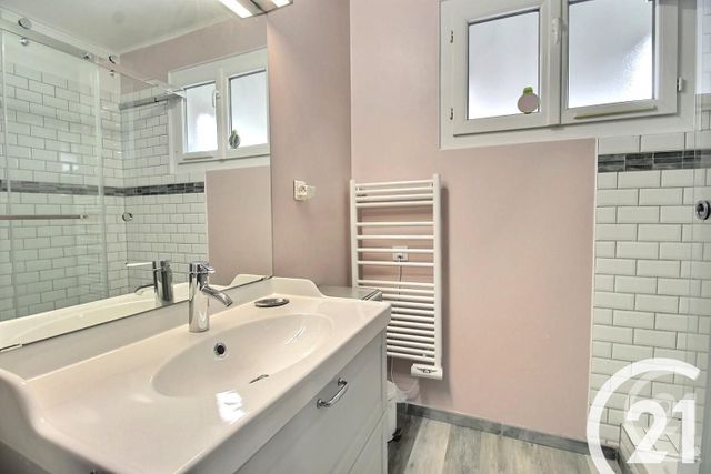 Appartement à louer - 3 pièces - 64.48 m2 - CAVAILLON - 84 - PROVENCE-ALPES-COTE-D-AZUR - Century 21 Coeur De Provence