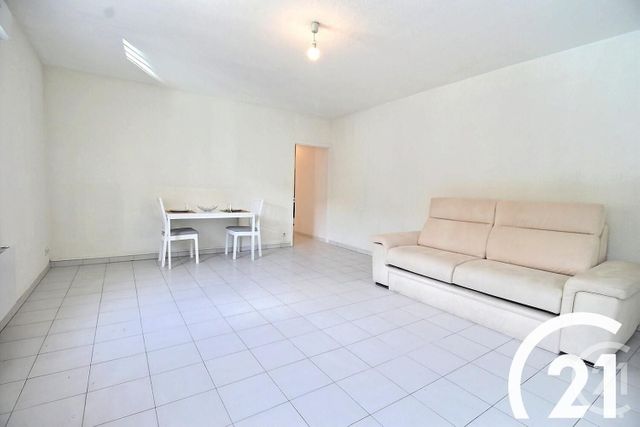 Appartement T2 à louer - 2 pièces - 54.0 m2 - CAVAILLON - 84 - PROVENCE-ALPES-COTE-D-AZUR - Century 21 Coeur De Provence