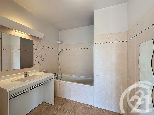 Appartement F2 à vendre - 2 pièces - 48.7 m2 - L ISLE SUR LA SORGUE - 84 - PROVENCE-ALPES-COTE-D-AZUR - Century 21 Coeur De Provence