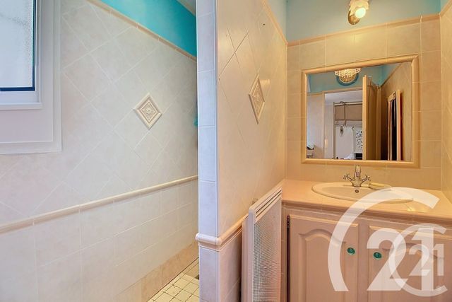 maison à vendre - 5 pièces - 135.0 m2 - TAILLADES - 84 - PROVENCE-ALPES-COTE-D-AZUR - Century 21 Coeur De Provence