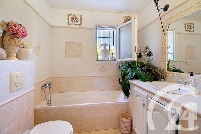 maison à vendre - 5 pièces - 135.0 m2 - TAILLADES - 84 - PROVENCE-ALPES-COTE-D-AZUR - Century 21 Coeur De Provence