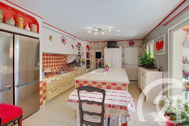 maison à vendre - 5 pièces - 135.0 m2 - TAILLADES - 84 - PROVENCE-ALPES-COTE-D-AZUR - Century 21 Coeur De Provence