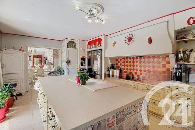 maison à vendre - 5 pièces - 135.0 m2 - TAILLADES - 84 - PROVENCE-ALPES-COTE-D-AZUR - Century 21 Coeur De Provence